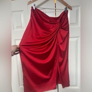 Dynamite satin fitted skirt with slit NWT